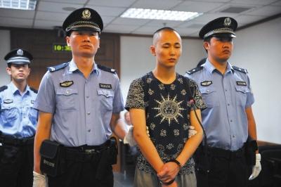 高职生刘振智因发生身体碰撞扎死两同学一审获刑15年